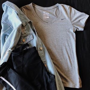 ‼️PRICE DROP‼️ Nike Dry-Fit Athletic t-shirt